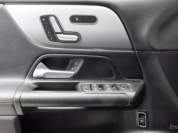 2022 Mercedes-Benz GLB 200 d I (X247), синий, 3500000 рублей - вид 16