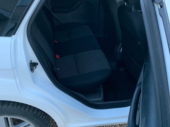 2010 Ford Focus II Рестайлинг, белый, 545000 рублей - вид 6