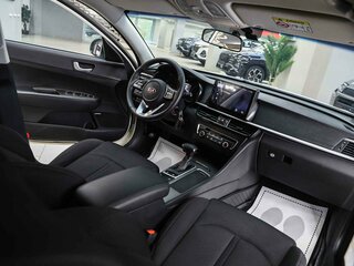 2019 Kia Optima IV Рестайлинг, белый, 1650000 рублей, вид 5