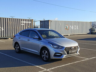 2018 Hyundai Solaris II, серебристый, 909000 рублей, вид 3