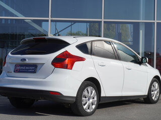 2013 Ford Focus III, белый, 598000 рублей, вид 5