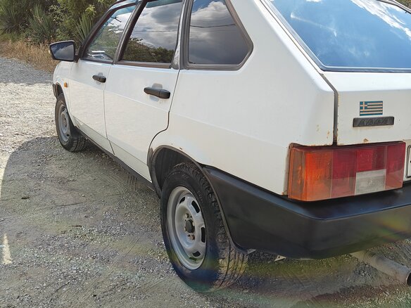 2000 Lada (ВАЗ) 2109, белый, 220000 рублей - вид 4