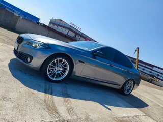 2013 BMW 5 серии 520i VI (F10/F11/F07) Рестайлинг, серый, 1550000 рублей, вид 1