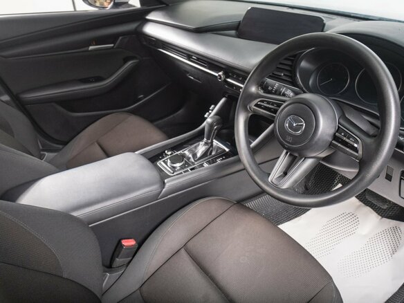 2021 Mazda 3 IV (BP), серый, 1499000 рублей - вид 7