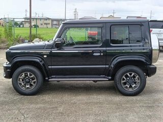 2023 Suzuki Jimny Sierra IV, чёрный, 1665000 рублей, вид 2