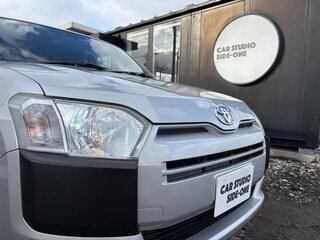 2023 Toyota Probox I Рестайлинг, серебристый, 815700 рублей, вид 4