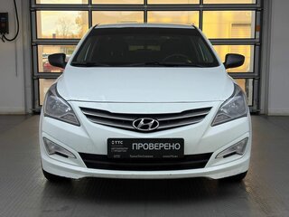 2014 Hyundai Solaris I Рестайлинг, белый, 840000 рублей, вид 2