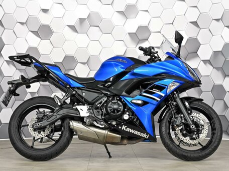 2018 Kawasaki Ninja 650, синий, 655000 рублей, вид 3