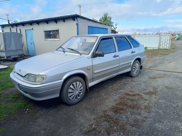 2009 Lada (ВАЗ) 2114, серебристый, 210000 рублей