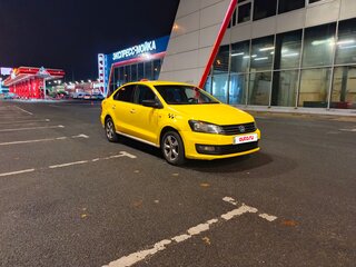 2020 Volkswagen Polo V Рестайлинг, жёлтый, 640000 рублей, вид 3