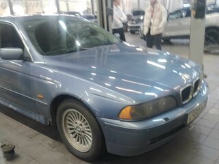 2002 BMW 5 серии 520i IV (E39) Рестайлинг, голубой, 422000 рублей, вид 2