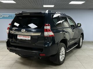 2015 Toyota Land Cruiser Prado 6-speed 150 Series Рестайлинг 1, серый, 3010000 рублей, вид 5