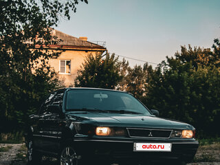 1990 Mitsubishi Galant VI, зелёный, 239000 рублей, вид 3
