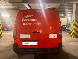 2009 Peugeot Partner II, красный, 370000 рублей, вид 5
