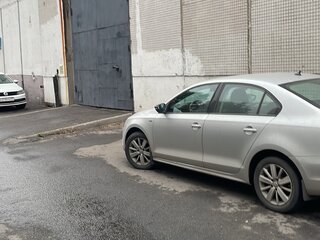 2013 Volkswagen Jetta VI, серебристый, 970000 рублей, вид 4