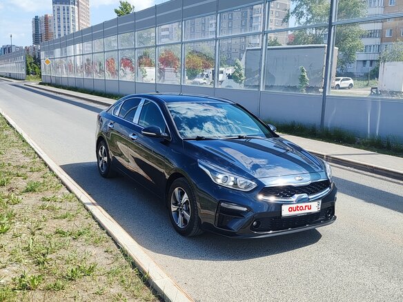 2021 Kia Cerato IV, синий, 2000000 рублей - вид 1