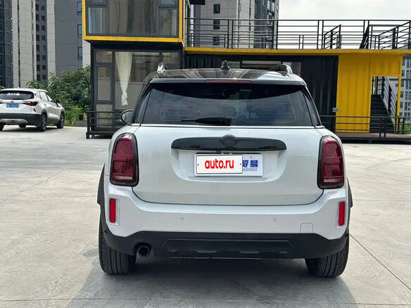2022 Mini Countryman Cooper II Рестайлинг, серый - вид 4