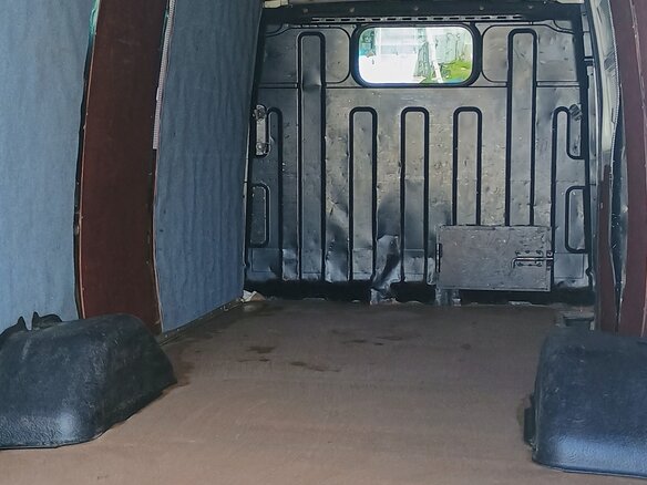 2003 Iveco Daily, белый, 955000 рублей - вид 38