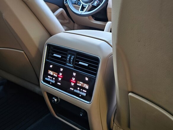 2022 Porsche Cayenne S Coupé III, белый, 11200000 рублей - вид 27