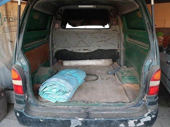 1999 Kia Pregio I, зелёный, 300000 рублей - вид 2