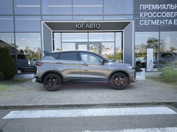2026 Geely Coolray I Рестайлинг 2, серый - вид 3