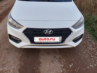 2017 Hyundai Solaris II, белый, 1200000 рублей, вид 2