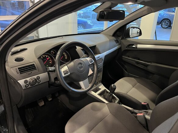 2013 Opel Astra H Рестайлинг, чёрный, 705000 рублей - вид 22