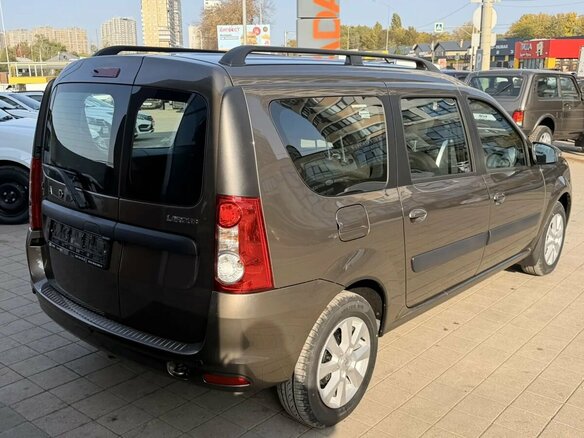 2026 Lada (ВАЗ) Largus I Рестайлинг, коричневый, 1862000 рублей - вид 4