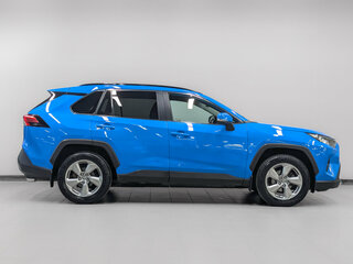 2019 Toyota RAV4 V (XA50), голубой, 2300000 рублей, вид 4