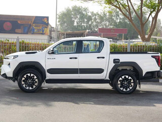 2026 Toyota Hilux IX, белый, 6800096 рублей, вид 4
