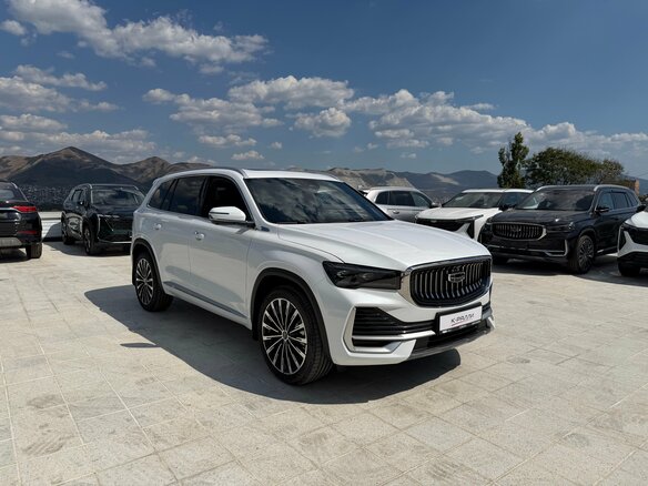 2026 Geely Monjaro I, белый, 4899990 рублей - вид 4