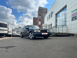 1995 Mercedes-Benz E-Класс 200 I (W124), чёрный, 875000 рублей, вид 5
