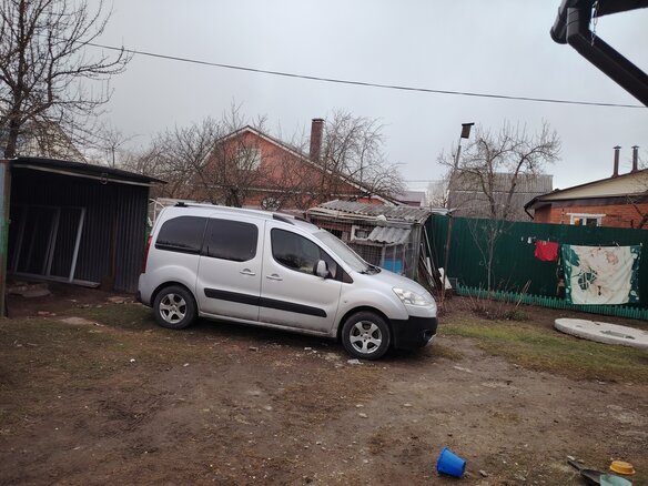 2010 Peugeot Partner II, серебристый - вид 4