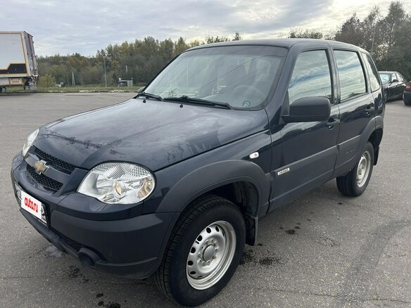 2016 Chevrolet Niva I Рестайлинг, синий, 830000 рублей - вид 1