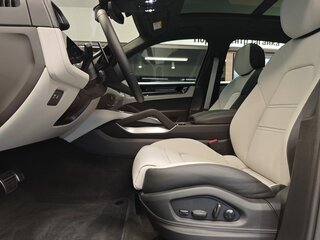 2026 Porsche Cayenne E-Hybrid III Рестайлинг, серый, 22340000 рублей, вид 2
