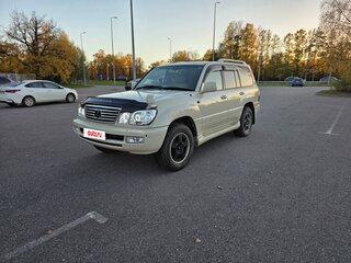 2004 Toyota Land Cruiser Cygnus 100 Series Рестайлинг 1, белый, 2000000 рублей, вид 1