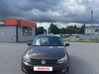 2016 Volkswagen Polo V Рестайлинг, коричневый, 585000 рублей, вид 2