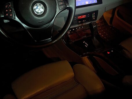 2004 BMW X5 4.4i I (E53) Рестайлинг, синий, 1100000 рублей, вид 2