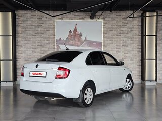 2019 Skoda Rapid I Рестайлинг, белый, 860000 рублей, вид 4
