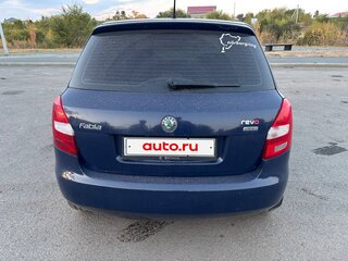 2011 Skoda Fabia II Рестайлинг, синий, 330000 рублей, вид 5