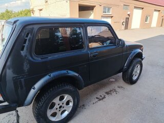 2000 Lada (ВАЗ) 2121 (4x4) I Рестайлинг, чёрный, 289999 рублей, вид 3