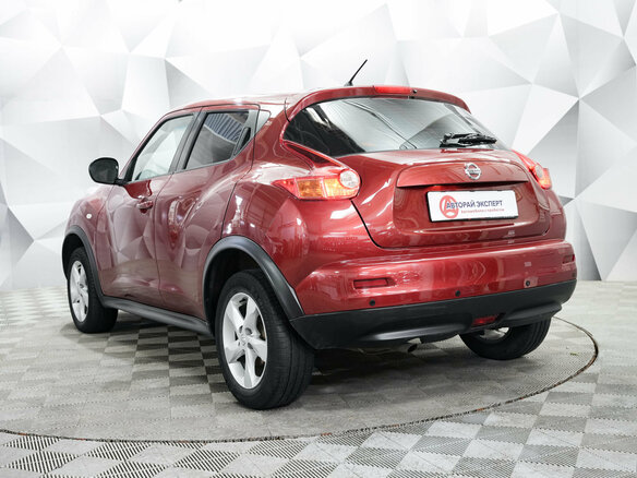 2014 Nissan Juke I, красный, 860000 рублей - вид 2