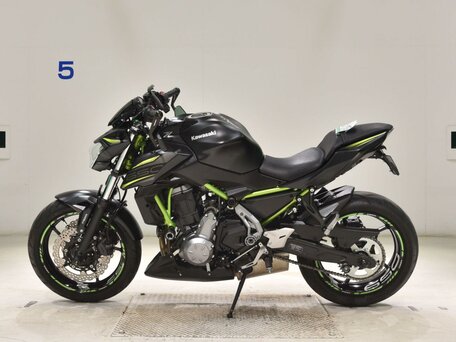 2019 Kawasaki Z 650, чёрный, 747000 рублей, вид 1