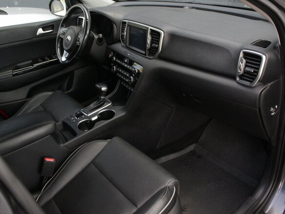 2018 Kia Sportage IV, серый, 2190000 рублей - вид 9
