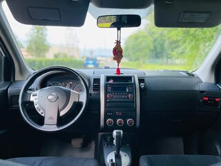 2012 Nissan X-Trail II Рестайлинг, серебристый, 1100000 рублей, вид 3