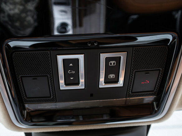 2018 Land Rover Range Rover Long IV Рестайлинг, белый, 6898000 рублей - вид 22