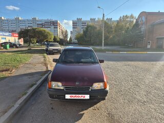 1990 Opel Kadett 4-speed E Рестайлинг, красный, 60000 рублей, вид 1