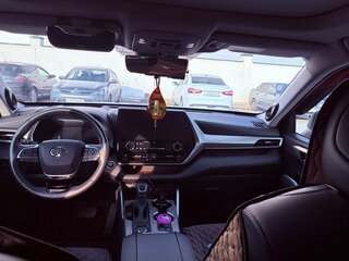2025 Toyota Highlander IV (XU70), белый, 4830000 рублей, вид 4