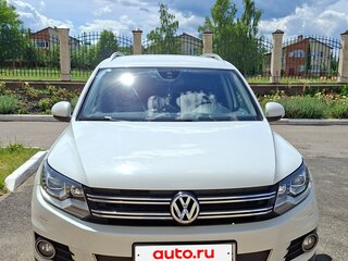 2016 Volkswagen Tiguan I Рестайлинг, белый, 1705000 рублей, вид 1