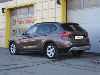 2013 BMW X1 20i I (E84) Рестайлинг, коричневый, 1345000 рублей, вид 4